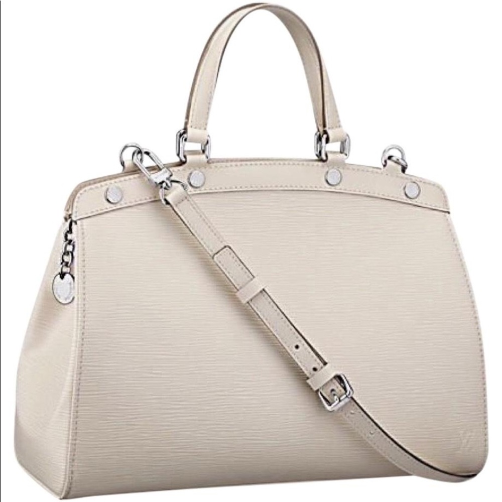 🛑SOLD🛑Louis Vuitton Epi Leather Brea MM shoulder bag